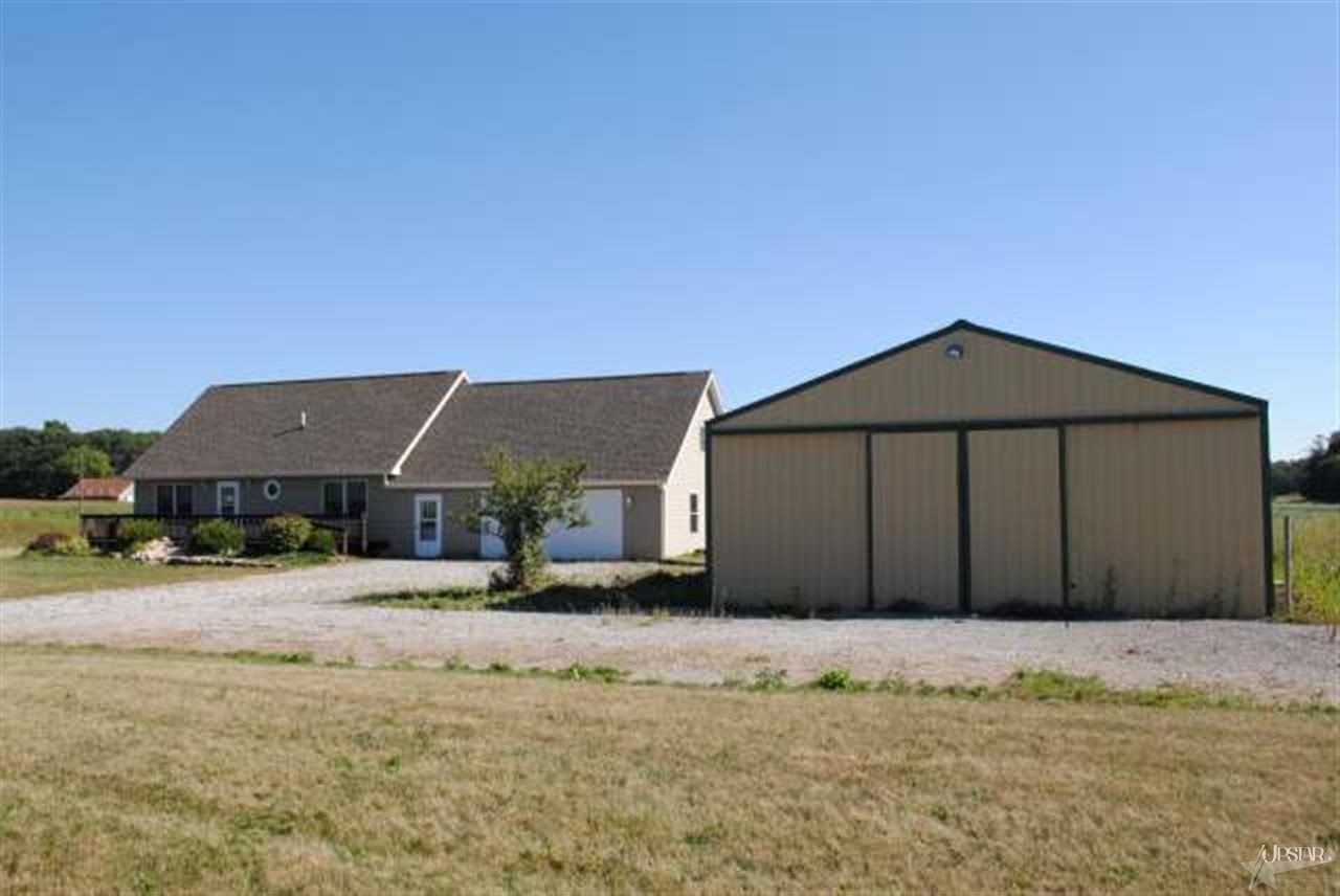 6782 County Road 44 Butler, IN 46721 - Photo 2 of 30
