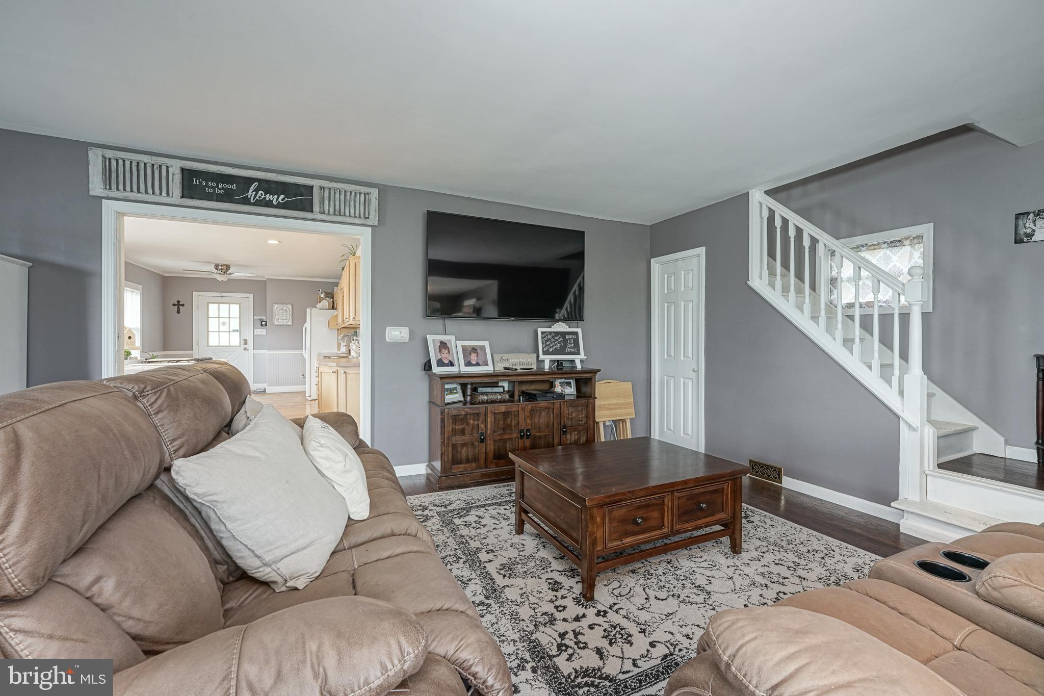 521 South Forklanding Road Maple Shade, NJ 08052 - Photo 1 of 34
