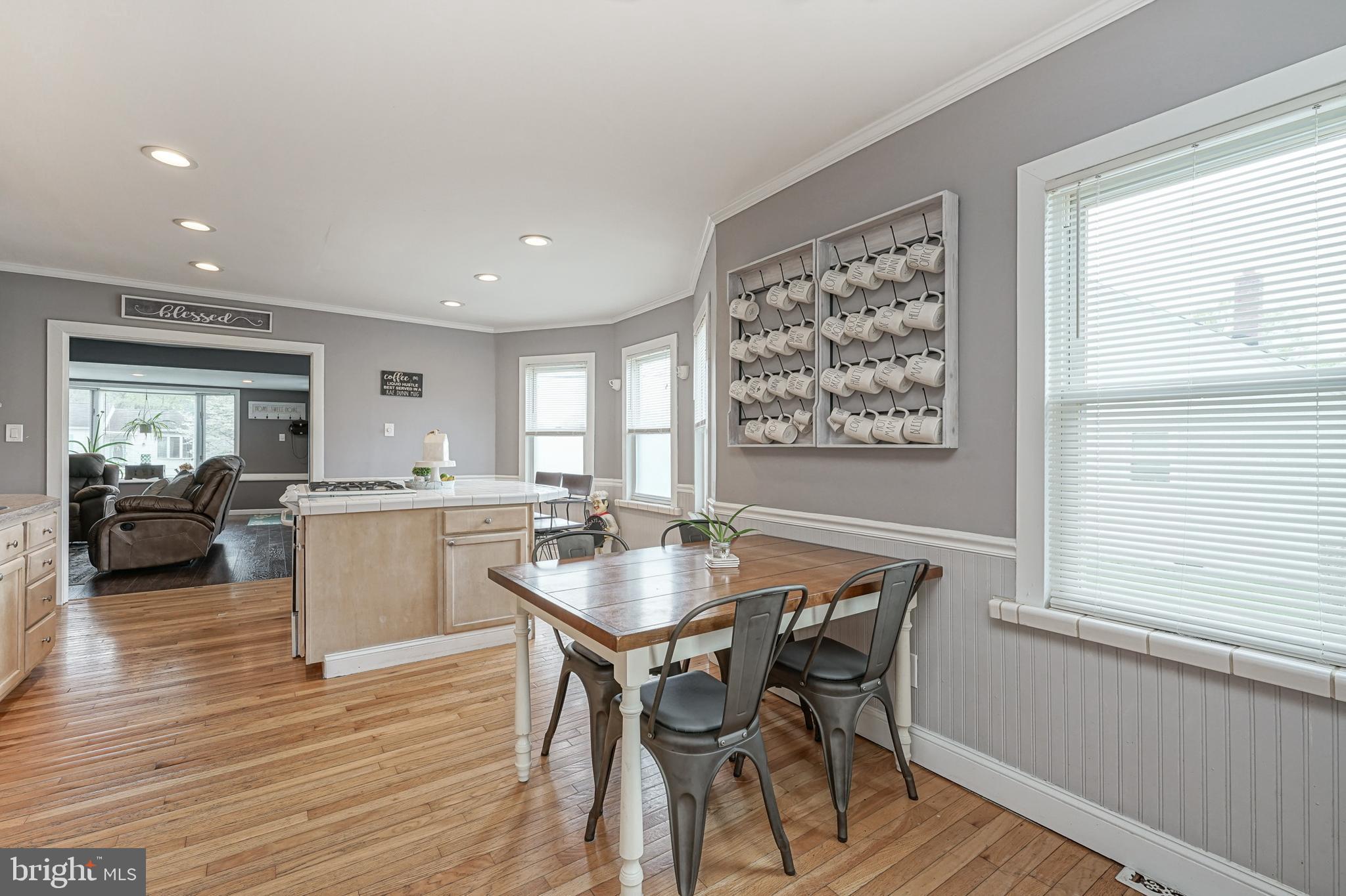 521 South Forklanding Road Maple Shade, NJ 08052 - Photo 11 of 34