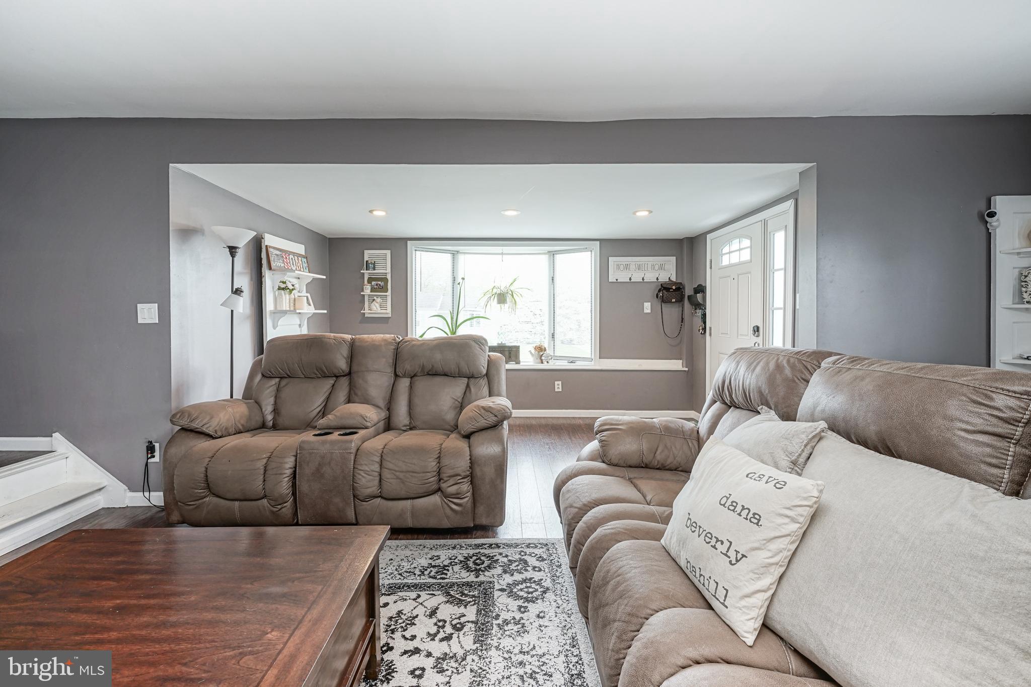 521 South Forklanding Road Maple Shade, NJ 08052 - Photo 5 of 34