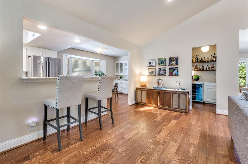 404 Brookglen Place Richardson, TX 75080 - Photo 11 of 40