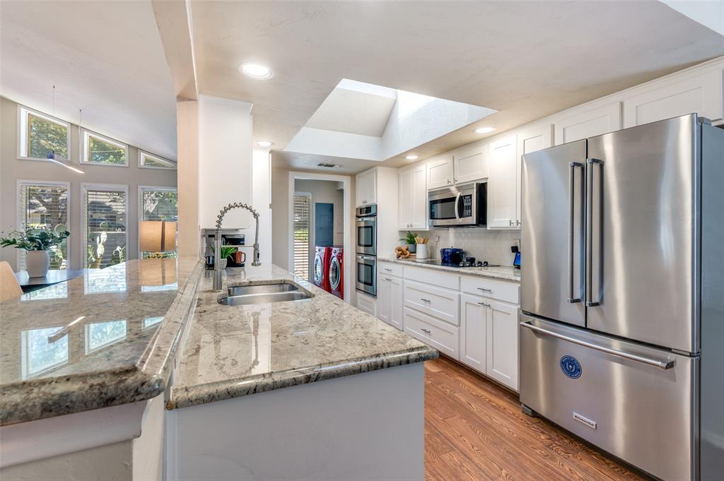 404 Brookglen Place Richardson, TX 75080 - Photo 16 of 40