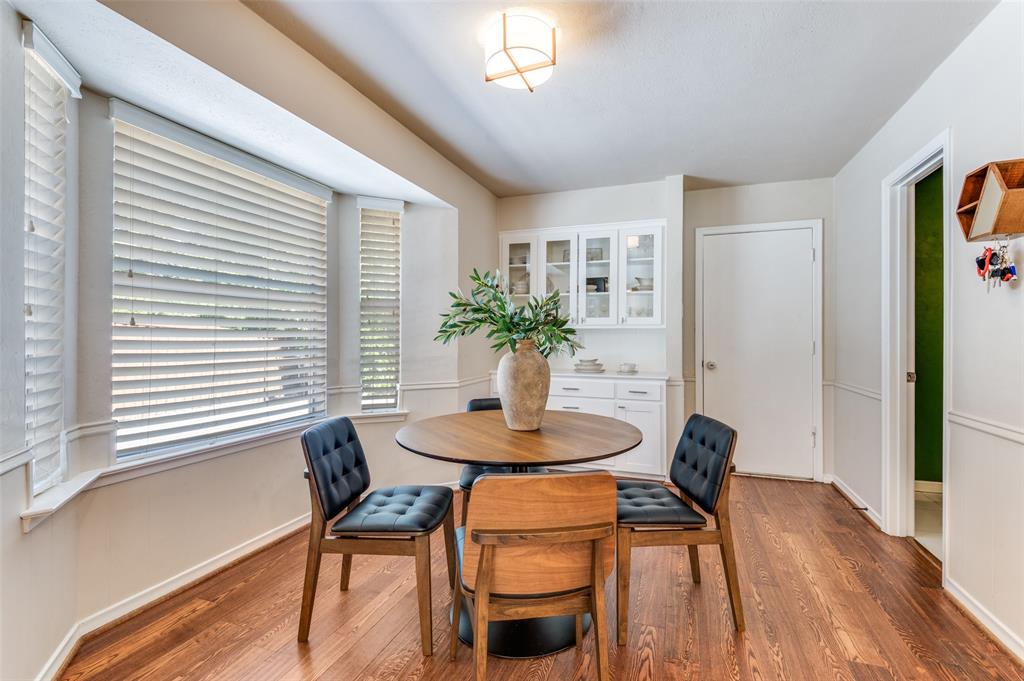 404 Brookglen Place Richardson, TX 75080 - Photo 18 of 40 Bay window and built-in cabinet in eatin-kitchen.
