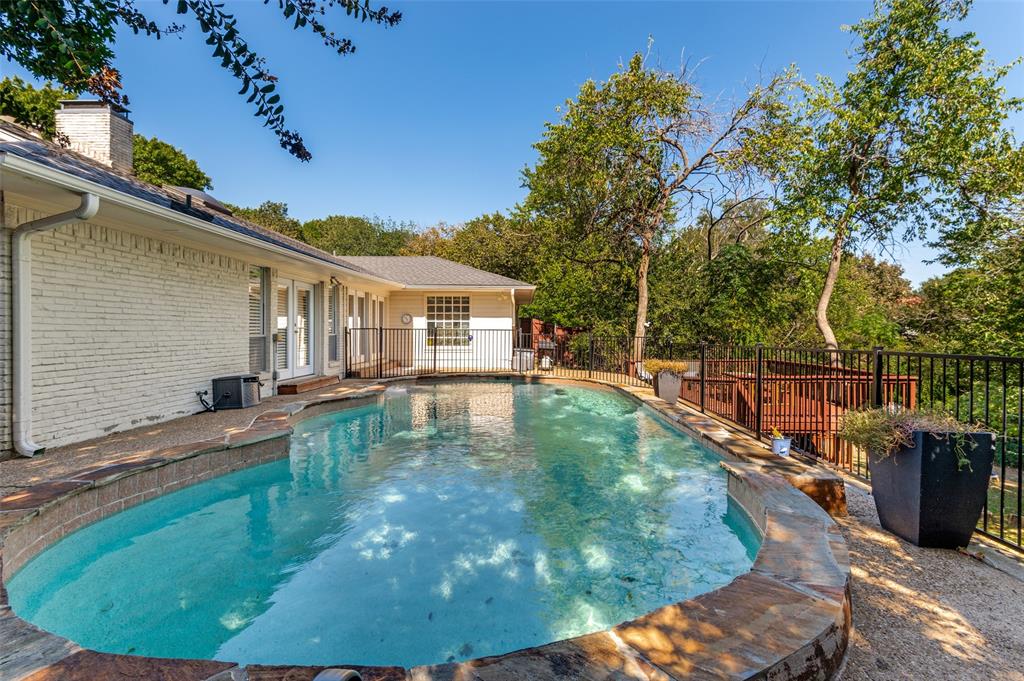 404 Brookglen Place Richardson, TX 75080 - Photo 34 of 40