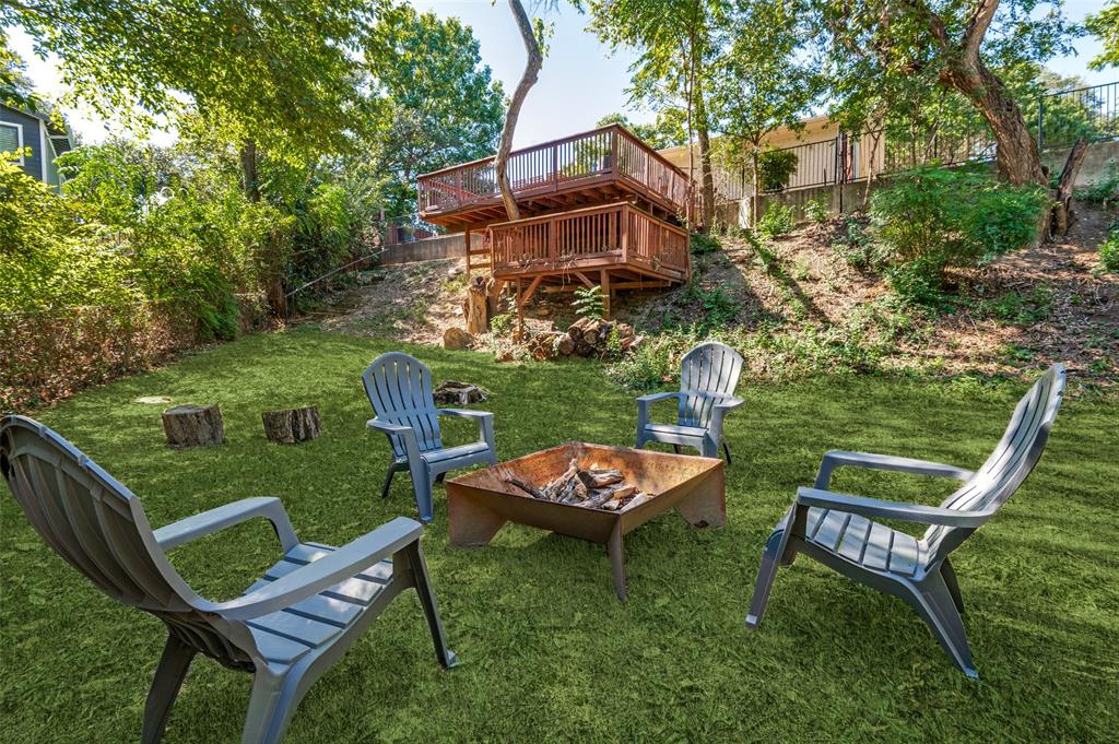 404 Brookglen Place Richardson, TX 75080 - Photo 5 of 40