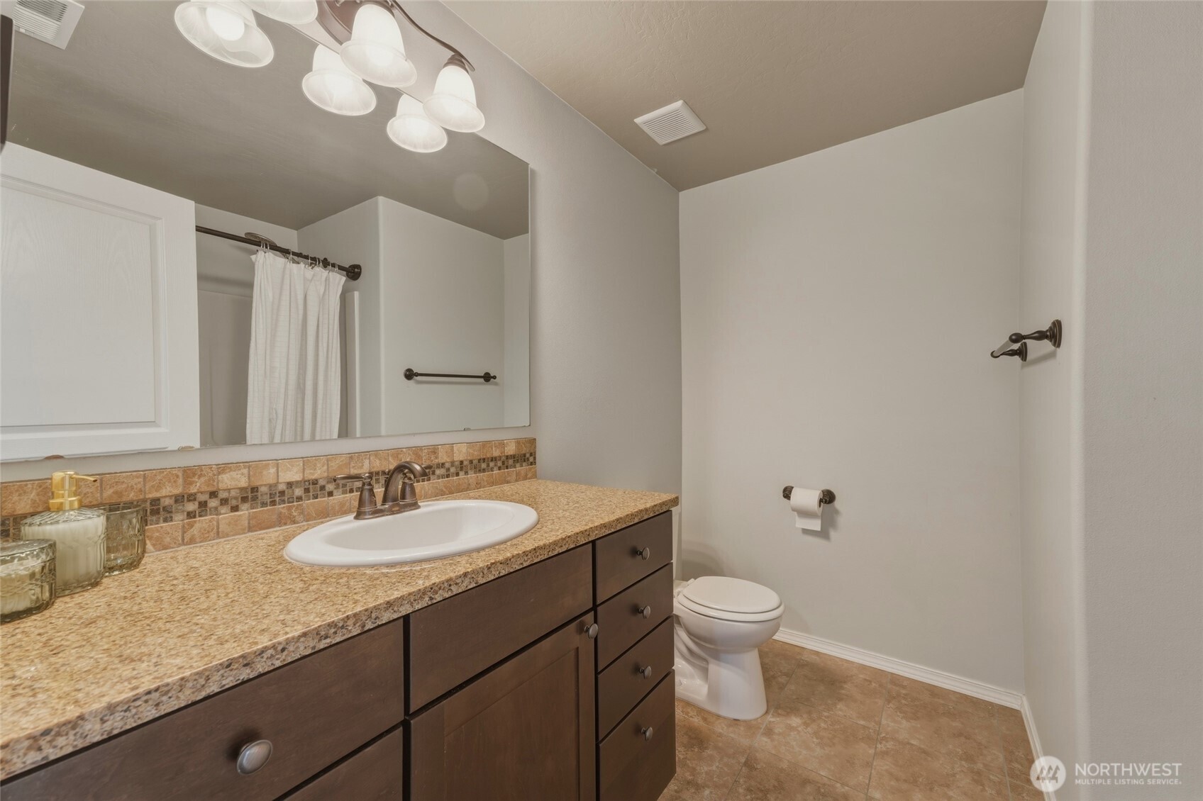 1470 Southwest Greeley Street College Place, WA 99324 - Photo 20 of 33