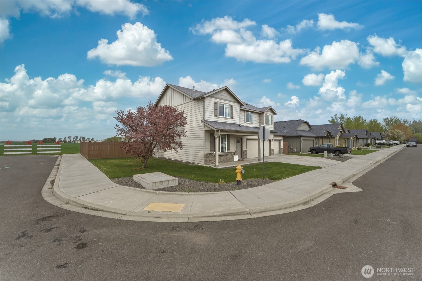 1470 Southwest Greeley Street College Place, WA 99324 - Photo 4 of 33