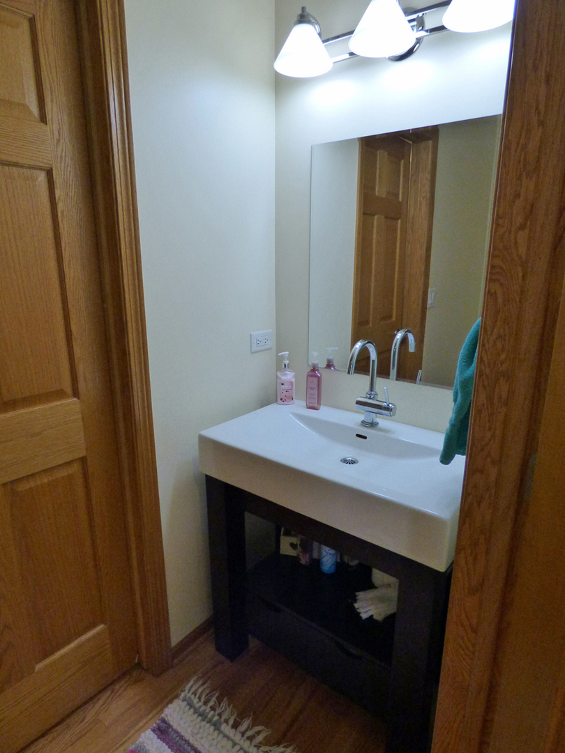 2S411 Riverside Avenue Warrenville, IL 60555 - Photo 28 of 52 Gallery Image 28