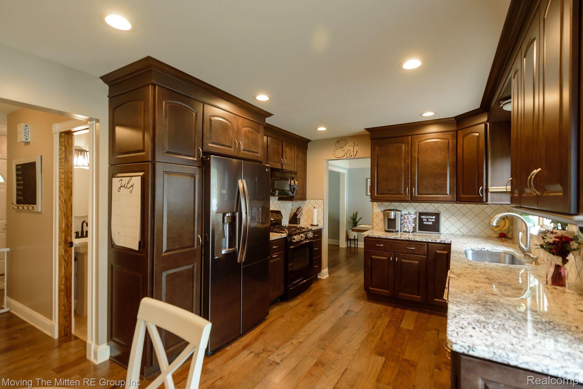 7710 Chichester Road Canton, MI 48187 - Photo 9 of 60 Gallery Image 9