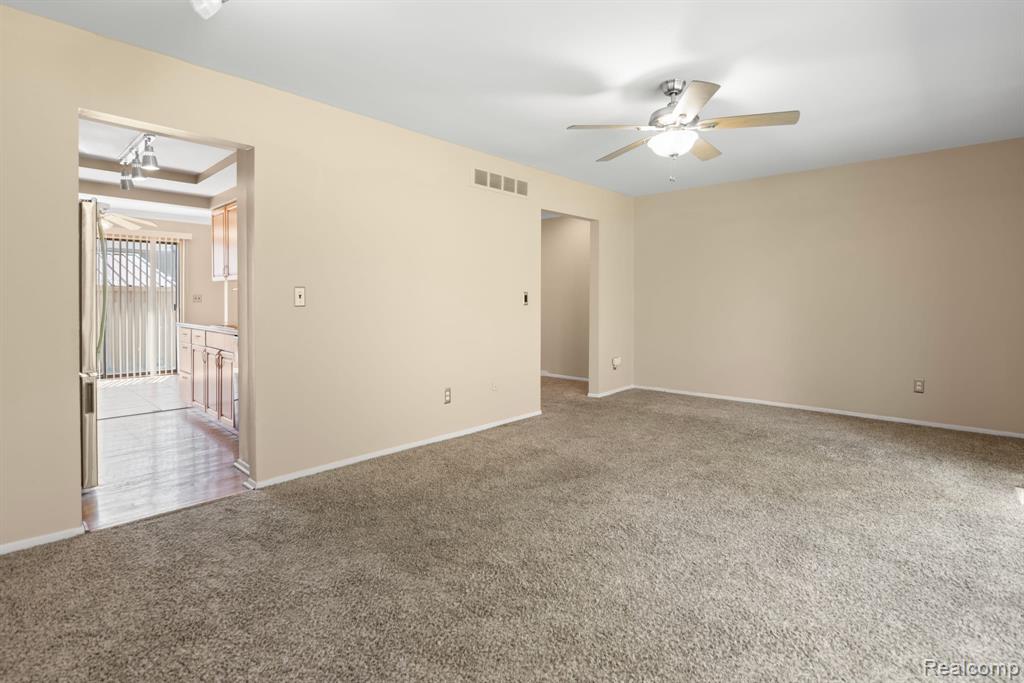 794 Oak Brook Ridge Drive Rochester Hills, MI 48307 - Photo 8 of 23