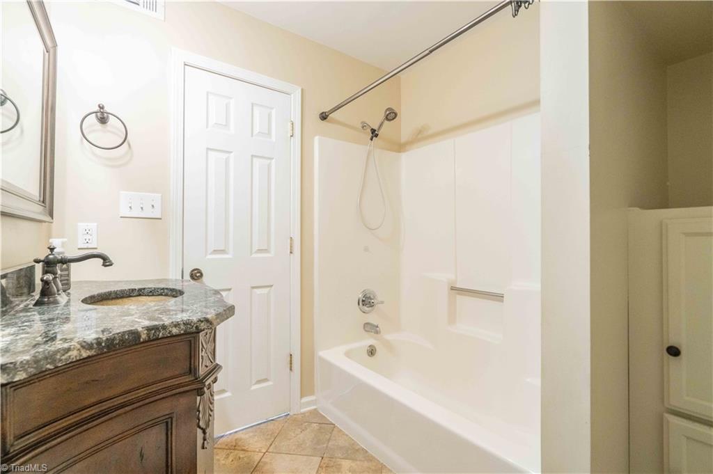 310 James Road Clemmons, NC 27012 - Photo 7 of 30