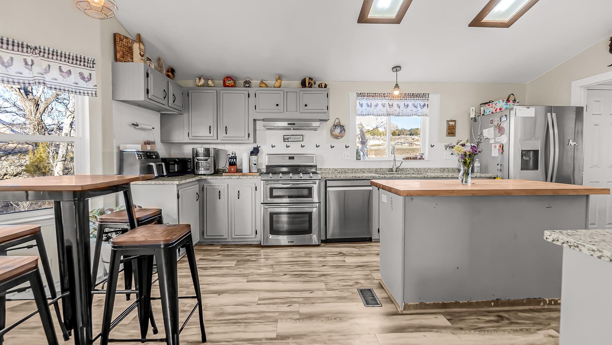 201 Dj Road Rifle, CO 81650 - Photo 10 of 42