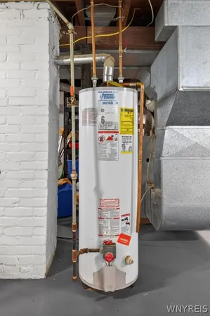 $330,000 | 121 Ridgewood Road, Buffalo, NY 14220