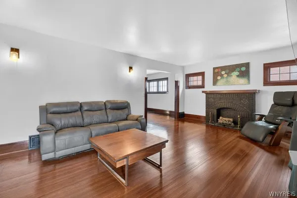 $330,000 | 121 Ridgewood Road, Buffalo, NY 14220