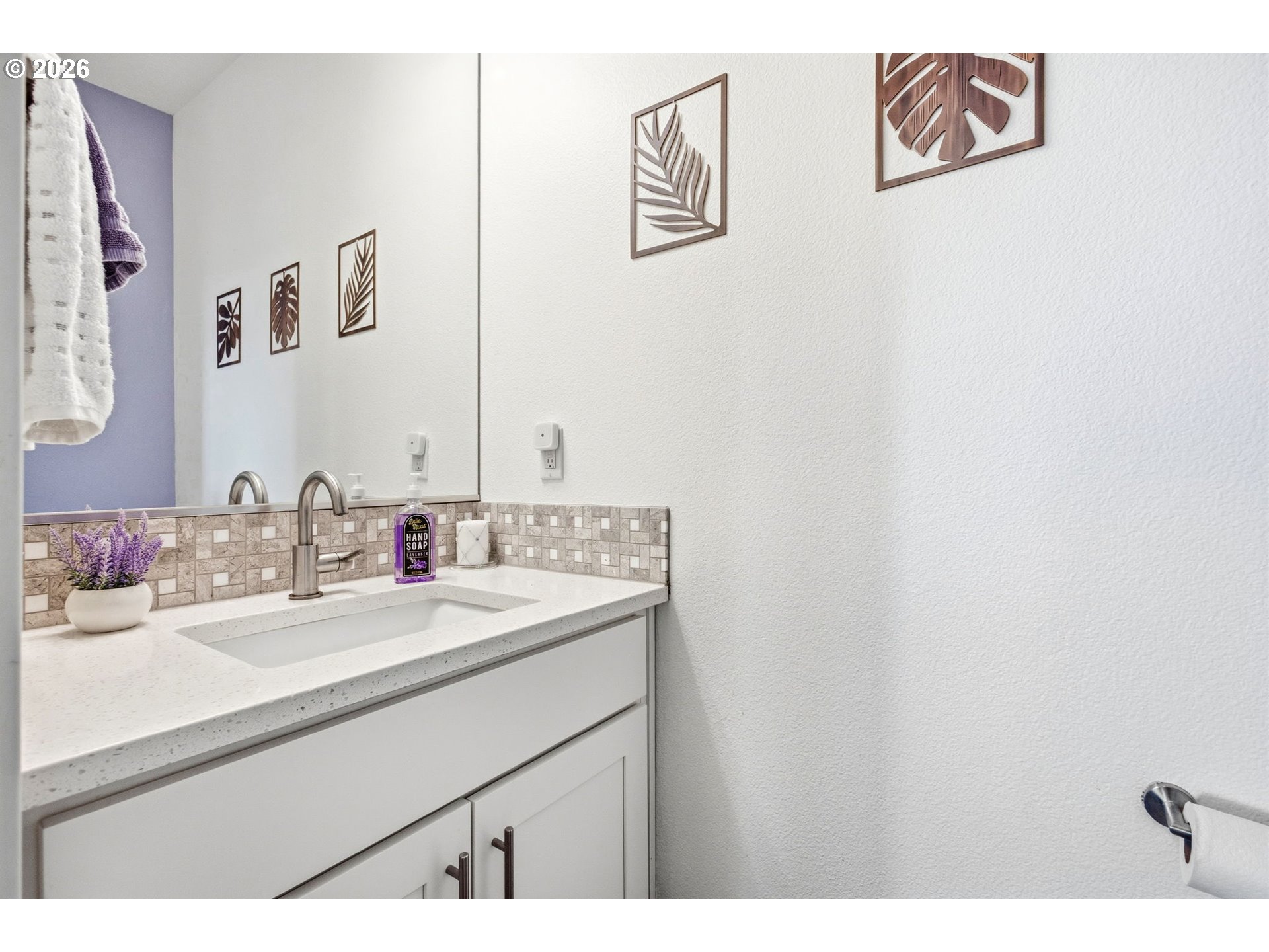1372 Overview Street Northwest Salem, OR 97304 - Photo 19 of 45 a bathroom with a sink and a mirror