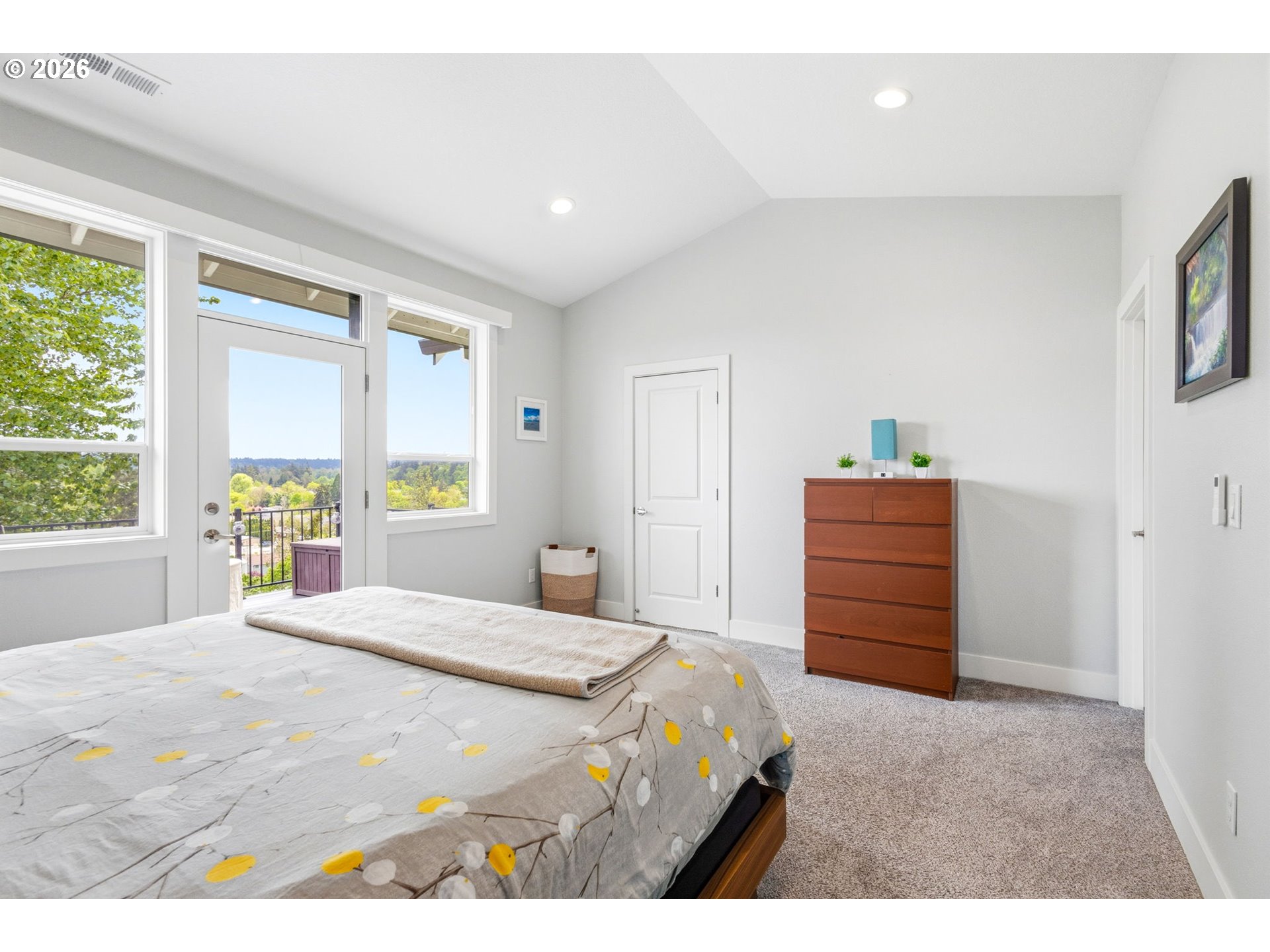 1372 Overview Street Northwest Salem, OR 97304 - Photo 21 of 45 a bedroom with a bed and a window