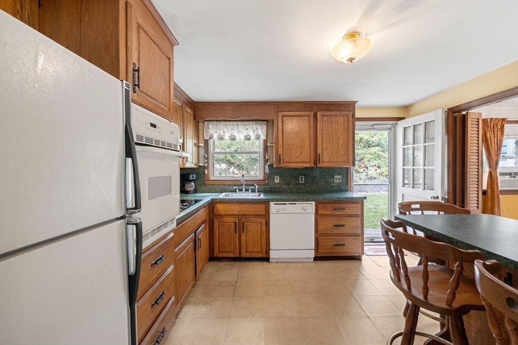 58 Poulos Road Braintree, MA 02184 - Photo 3 of 30 Gallery Image 3