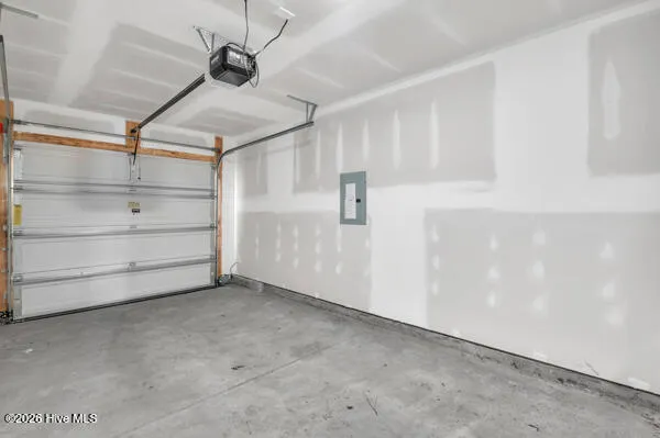 $2,100 | 109 North Grassland Road, Surf City, NC 28445