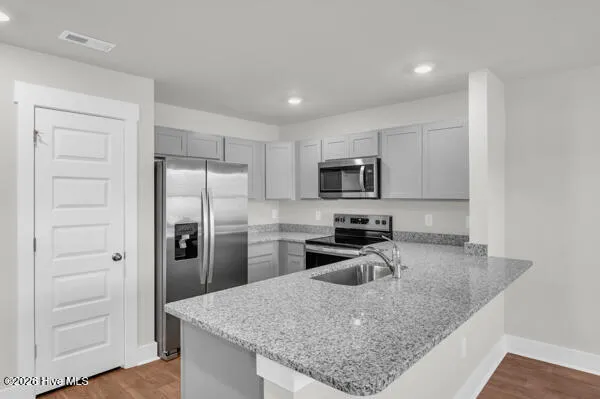 $2,100 | 109 North Grassland Road, Surf City, NC 28445