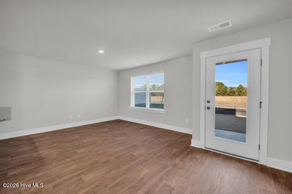 $2,100 | 109 North Grassland Road, Surf City, NC 28445