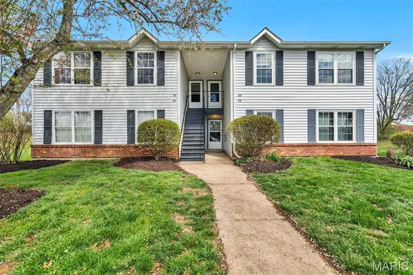 $149,999 | 154 Old Buggy Court, Unit A, St. Charles, MO 63304