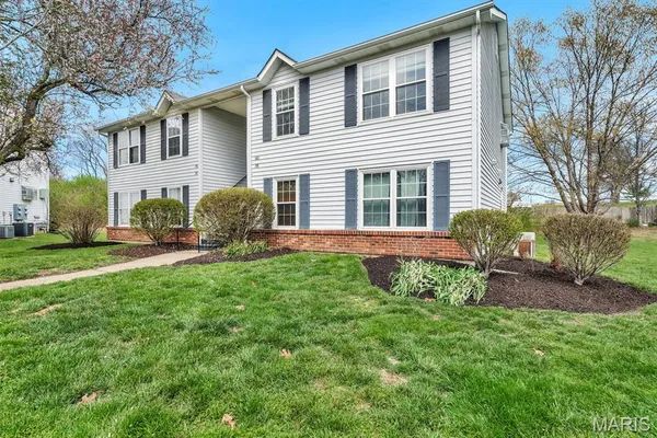 $149,999 | 154 Old Buggy Court, Unit A, St. Charles, MO 63304