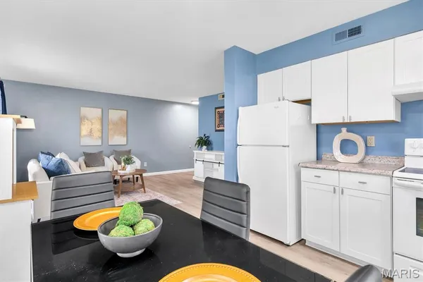 $149,999 | 154 Old Buggy Court, Unit A, St. Charles, MO 63304