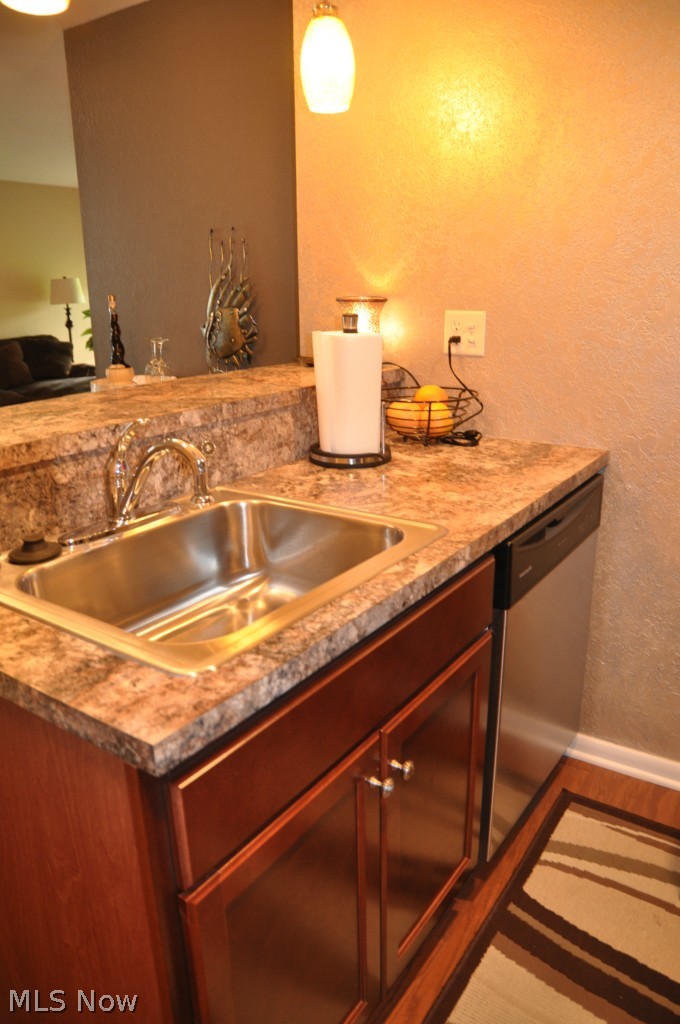 2540 North Road, Unit C5 Warren, OH 44483 - Photo 3 of 17 Gallery Image 3