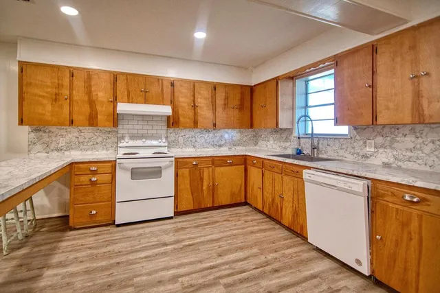 a view of a lake view with a garden