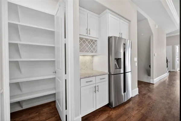 $5,500 | 520 South Pearl Expressway, Dallas, TX 75201