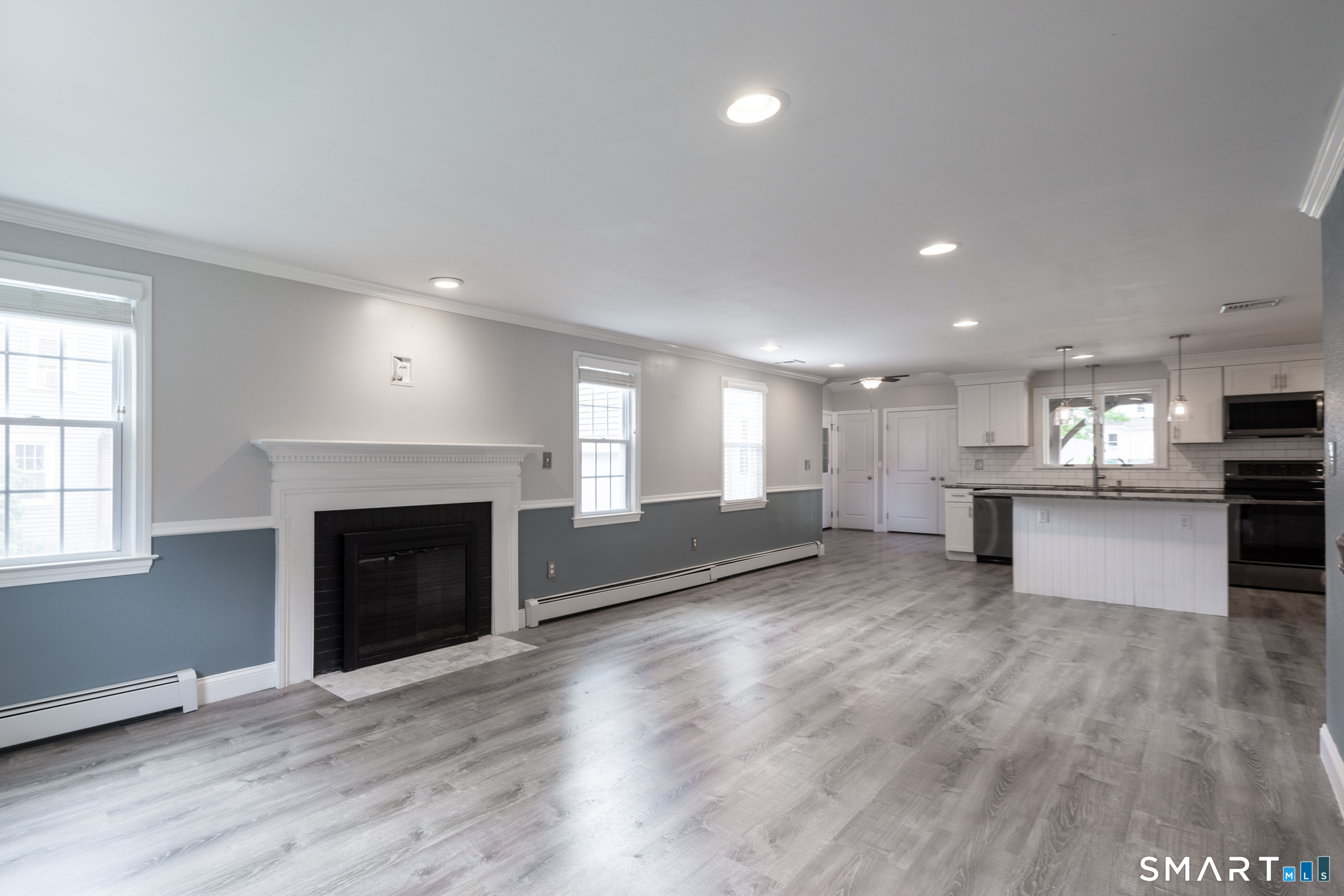 31 Ridgewood Road Windsor, CT 06095 - Photo 9 of 36