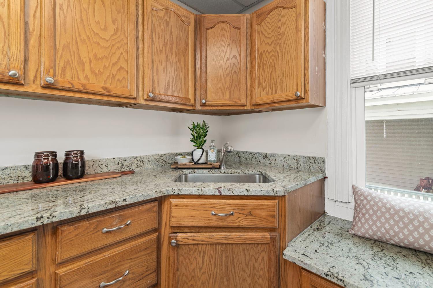 1330 Ruffner Place Lynchburg, VA 24504 - Photo 12 of 37 Gallery Image 12