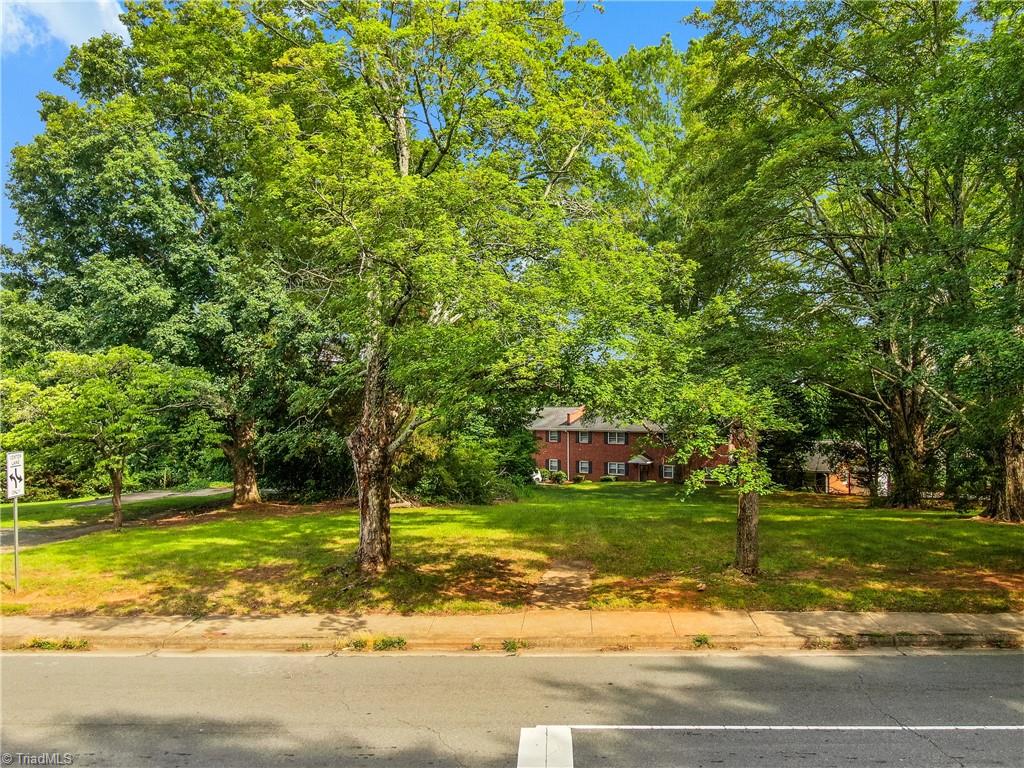 4112 Country Club Road Winston-Salem, NC 27104 - Photo 3 of 9 Gallery Image 3