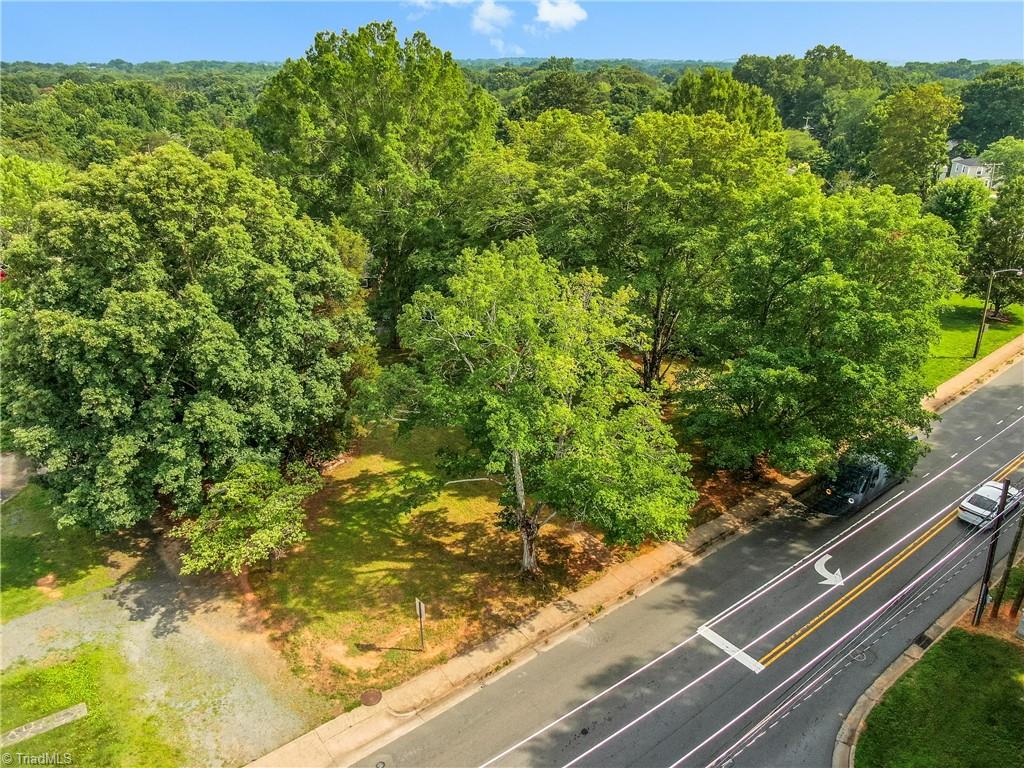 4112 Country Club Road Winston-Salem, NC 27104 - Photo 4 of 9 Gallery Image 4