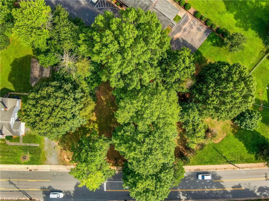 4112 Country Club Road Winston-Salem, NC 27104 - Photo 5 of 9 Gallery Image 5