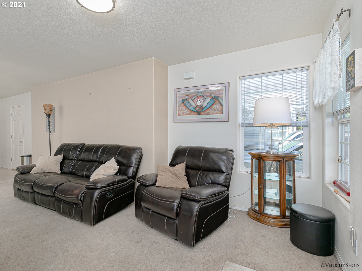 4934 Southwest 9th Court Gresham, OR 97080 - Photo 7 of 32