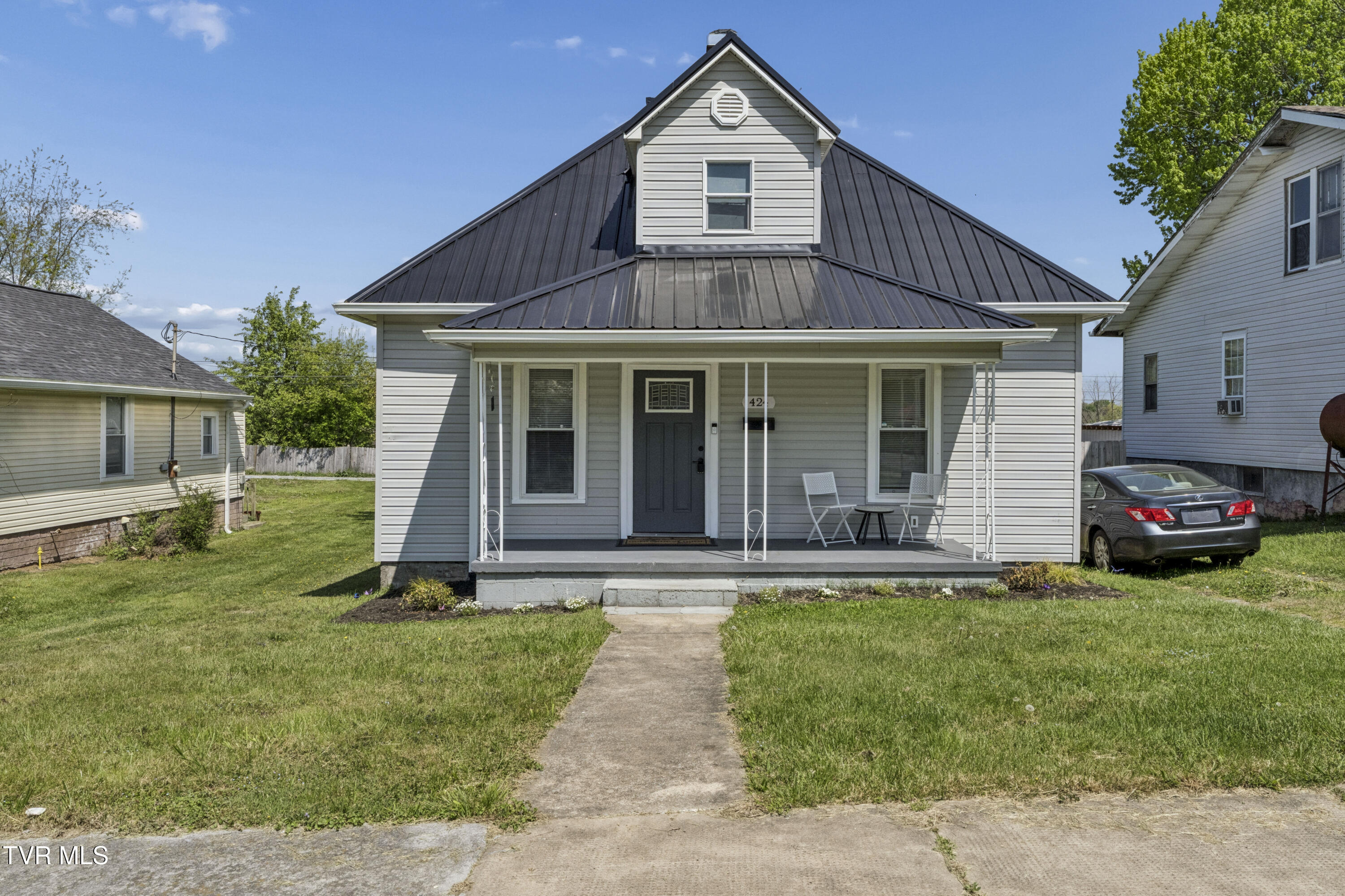 424 Hamilton Street Johnson City, TN 37604 - Photo 2 of 54 Hamilton-32