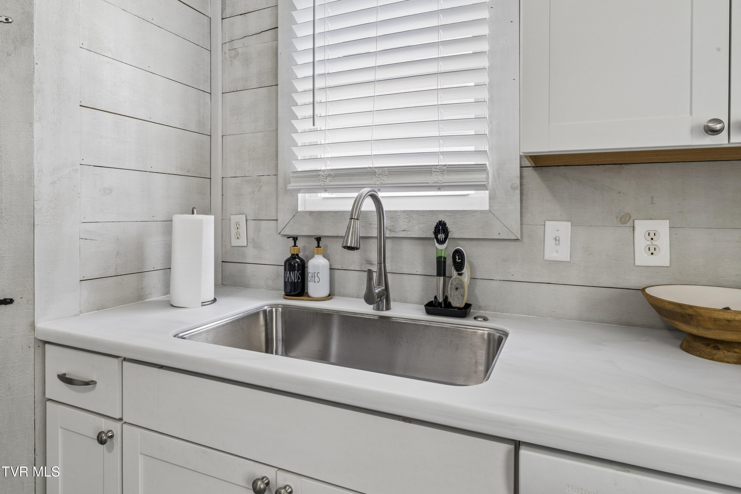 424 Hamilton Street Johnson City, TN 37604 - Photo 10 of 54 Hamilton-22