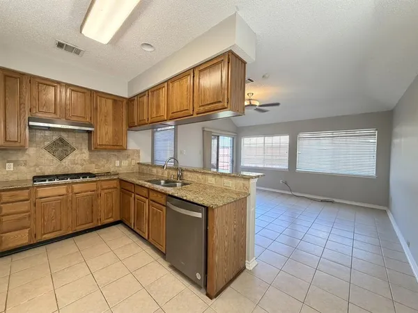 $2,475 | 4037 Guthrie Drive, Plano, TX 75024