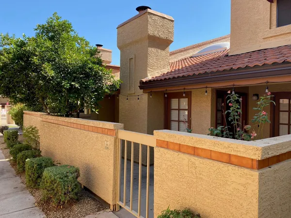 $2,500 | 6900 East Gold Dust Avenue, Unit 134, Paradise Valley, AZ 85253