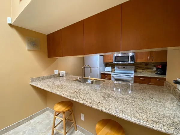 $2,500 | 6900 East Gold Dust Avenue, Unit 134, Paradise Valley, AZ 85253