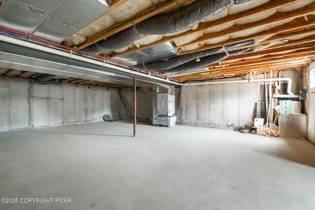 $469,900 | 125 Hillview Road, Kunkletown, PA 18058