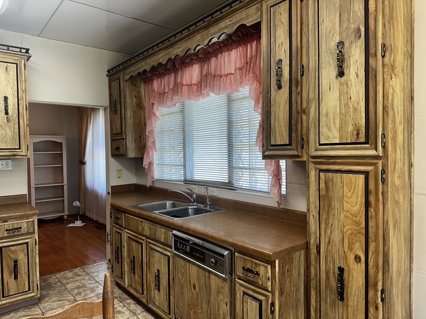 302 West 6th Street Benton, IL 62812 - Photo 13 of 46