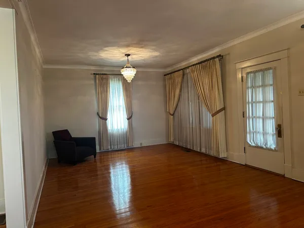 $139,900 | 302 West 6th Street, Benton, IL 62812