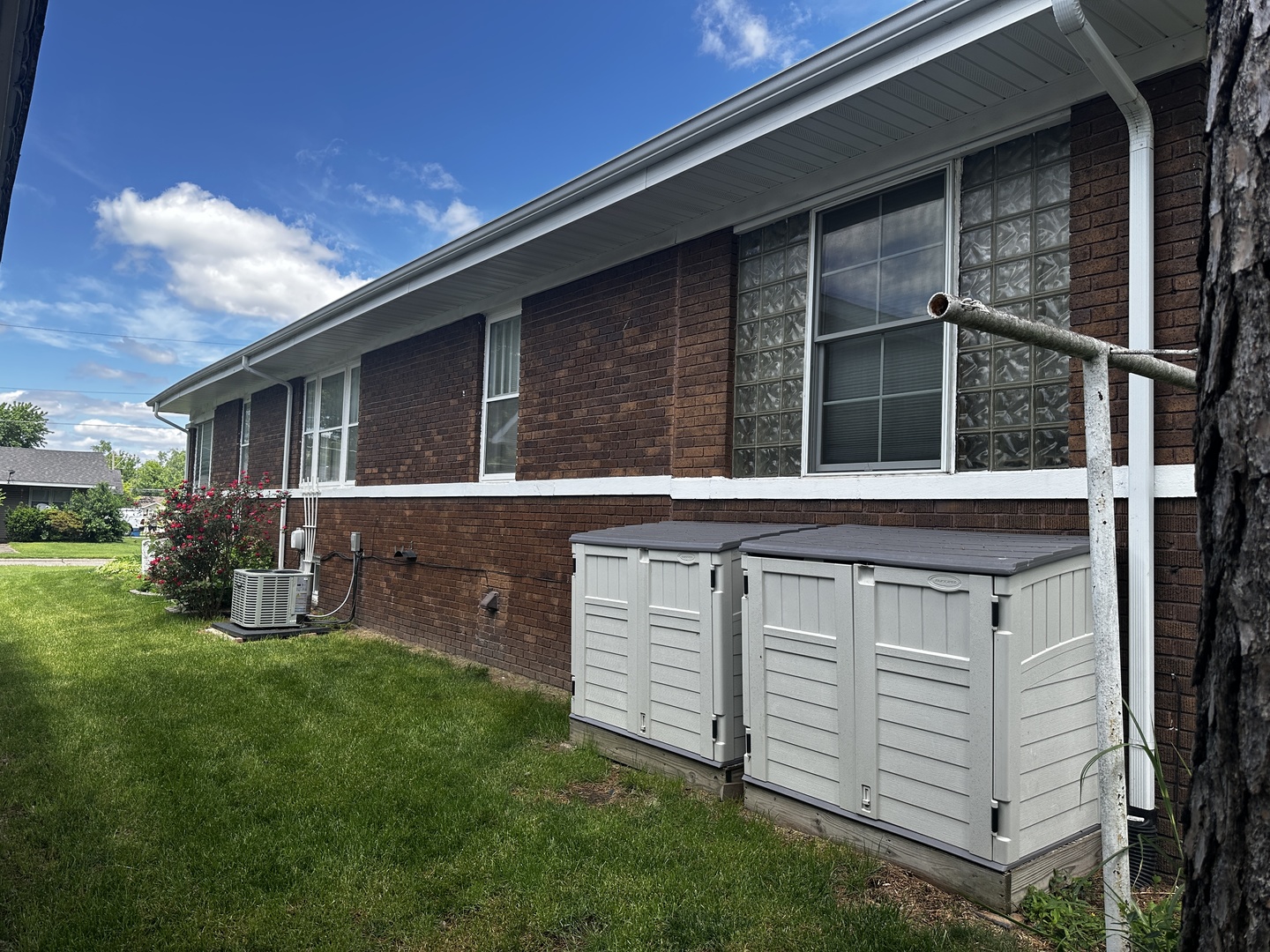 302 West 6th Street Benton, IL 62812 - Photo 4 of 46