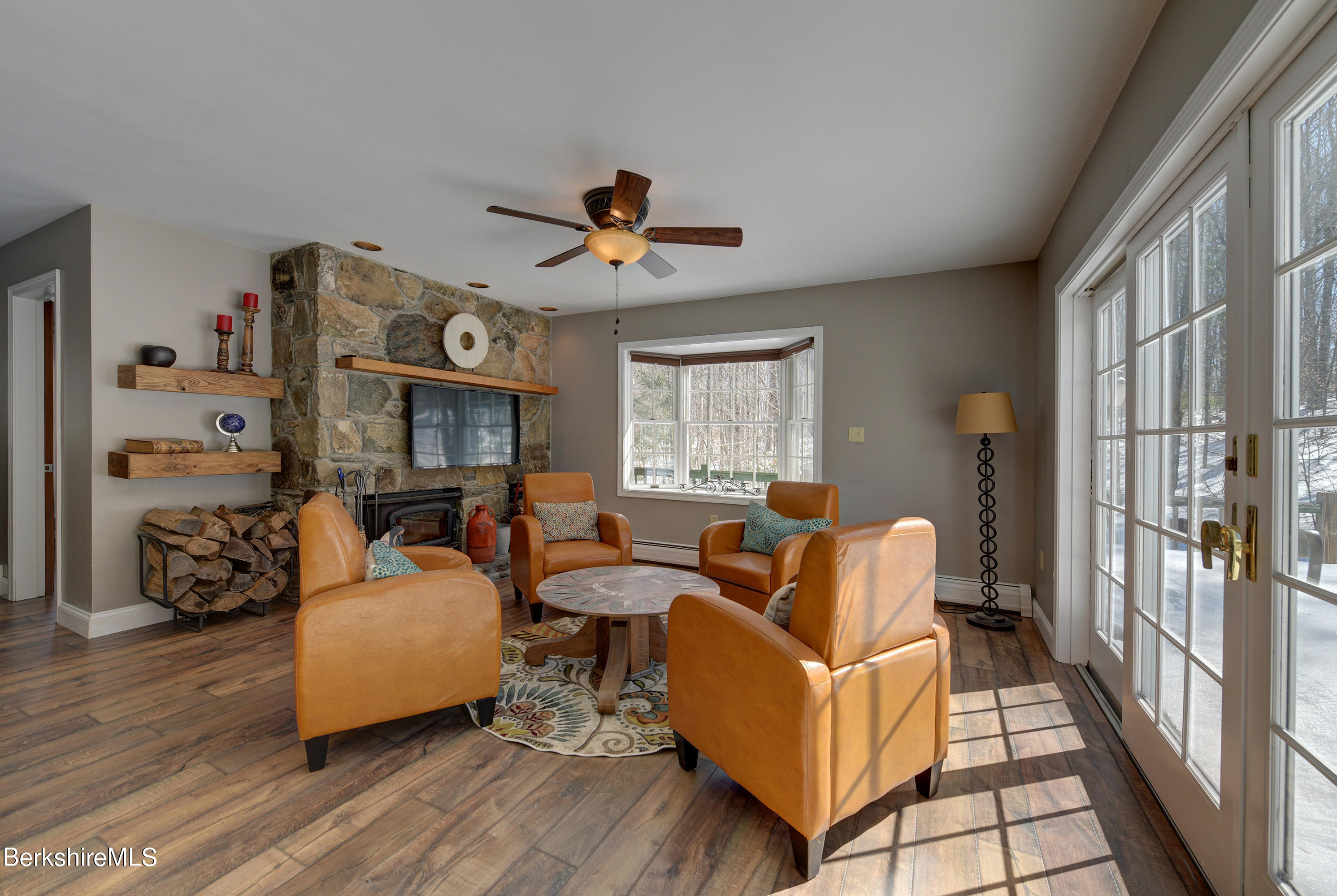 225 Bailey Road Lanesborough, MA 01237 - Photo 6 of 51 5-Living Room