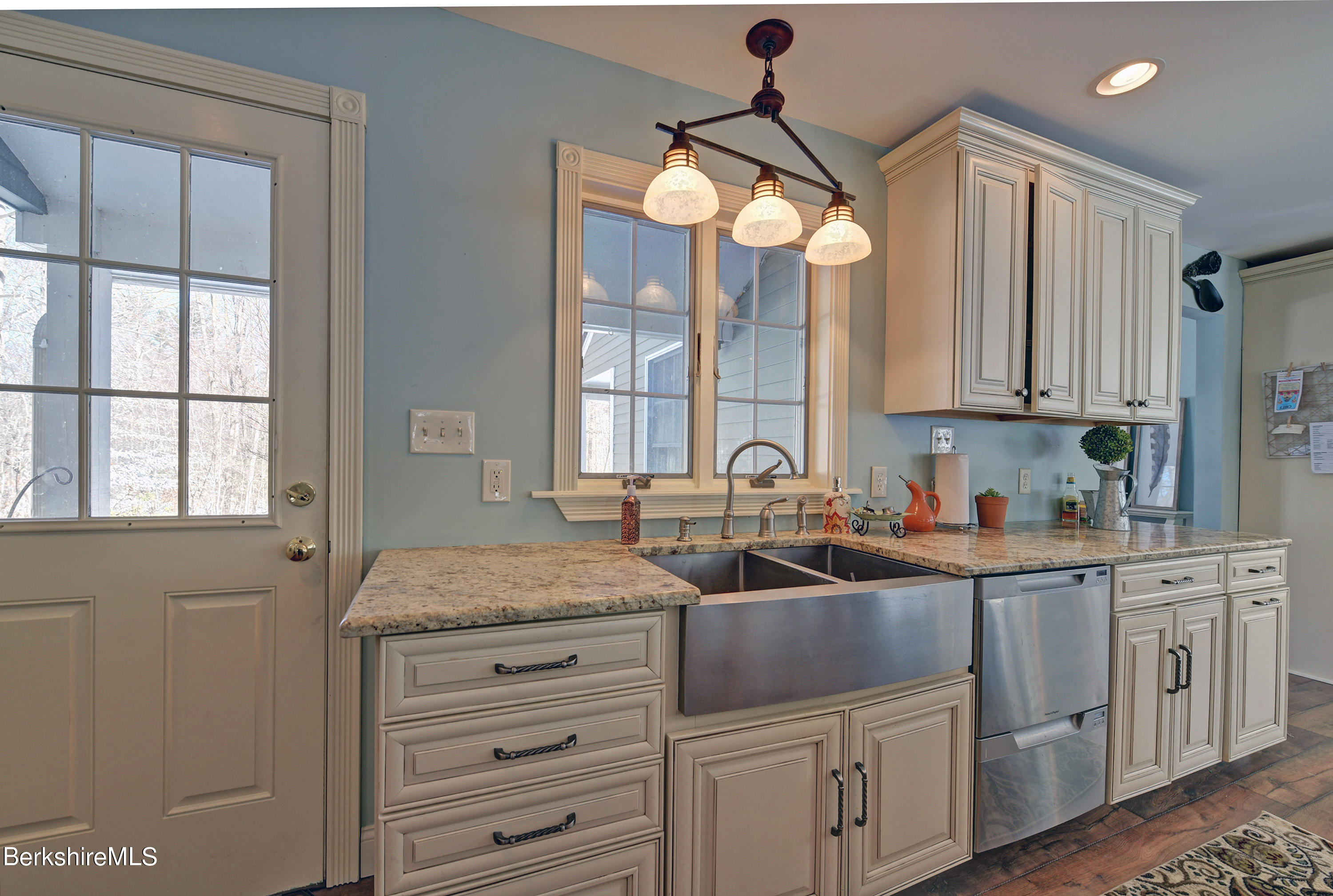 225 Bailey Road Lanesborough, MA 01237 - Photo 10 of 51 13-Kitchen