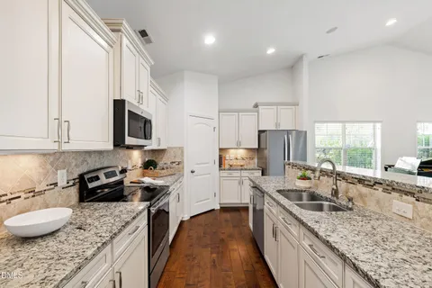 $500,000 | 405 Pine Burr Street, Fuquay-Varina, NC 27526