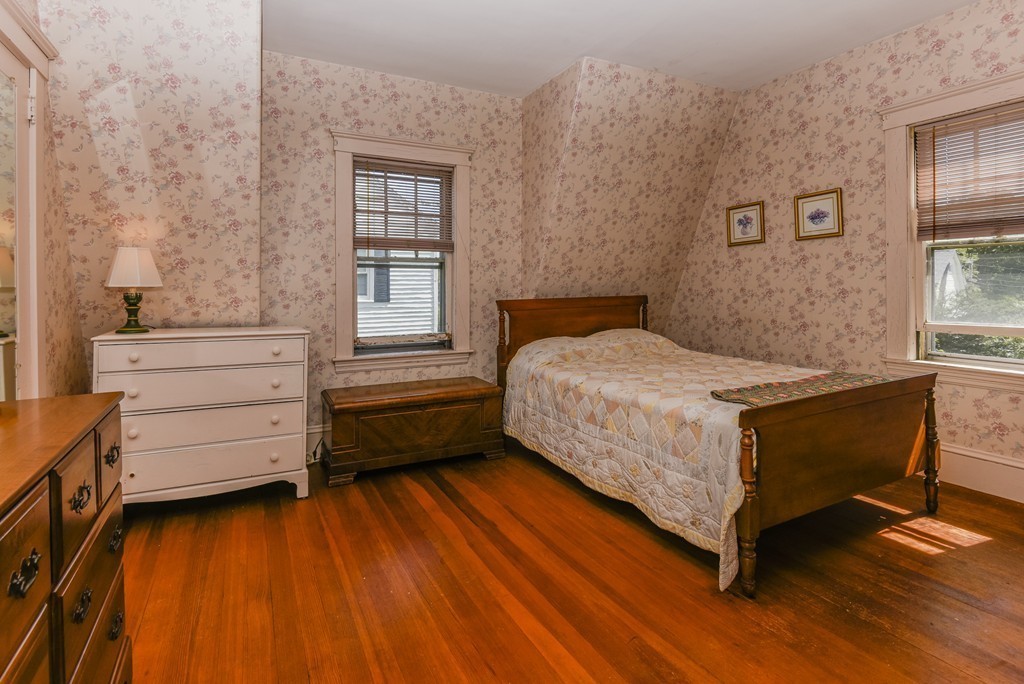 22 Boulevard Road Dedham, MA 02026 - Photo 17 of 29 Gallery Image 17