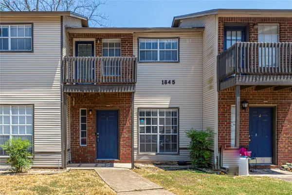 $1,500 | 1845 River Crossing Circle, Unit C, Austin, TX 78741
